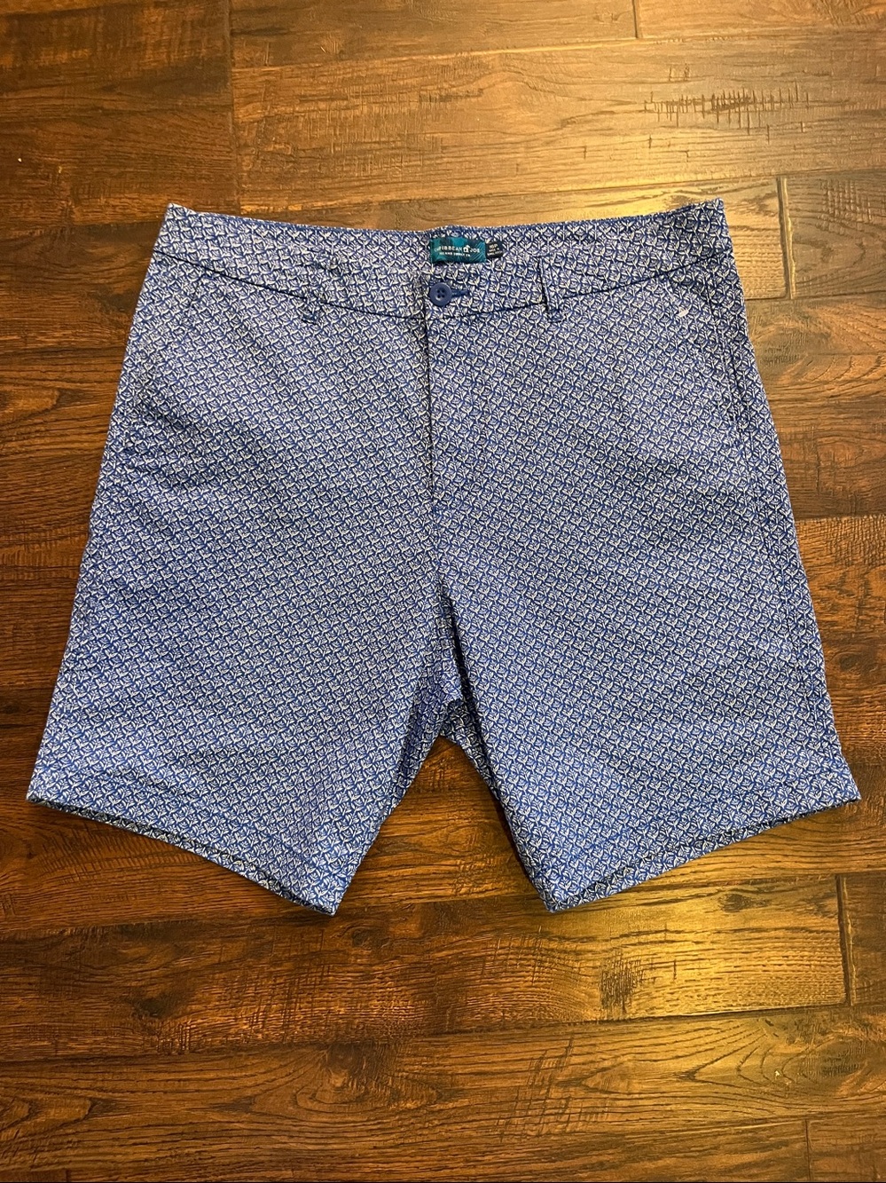 Caribbean Joe women's blue geometric print Flat front chino shorts Size 16P